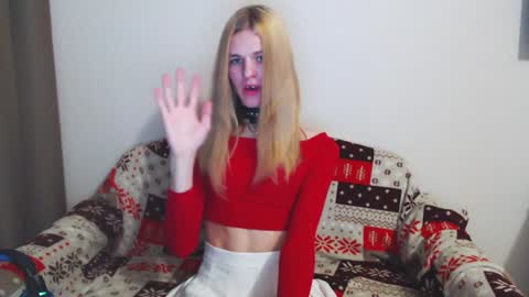 Snapshot of blaire_18 chatting on January 5, 6:13 pm blaire 18 online show from January 5, 6:13 pm