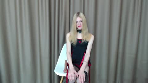 Snapshot of blaire_18 chatting on January 17, 4:17 am blaire 18 online show from January 17, 4:17 am