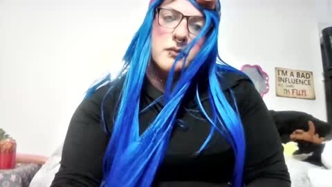 Snapshot of blakelytgirl chatting on September 22, 4:18 am Blakely Morningstar online show from September 22, 4:18 am