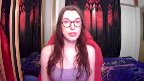 Snapshot of bluerose98 chatting on December 3, 5:17 pm Bluerose online show from December 3, 5:17 pm