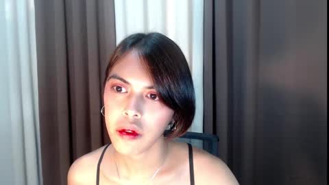 bombshell_atheena online show from December 14, 12:22 am