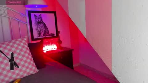 Snapshot of bouncing_bunnyxxx69 chatting on October 5, 4:57 am bouncing_bunnyxxx69 online show from October 5, 4:57 am