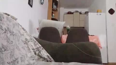 Bes7assquirt online show from October 4, 4:30 pm