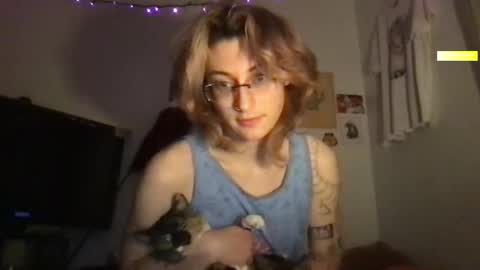 boywithbug online show from March 11, 4:54 am