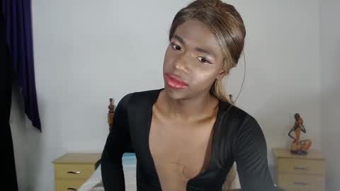 Snapshot of brandi_ross_ chatting on December 20, 8:45 pm Brandy online show from December 20, 8:45 pm