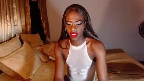 Snapshot of brandi_ross_ chatting on February 8, 8:21 pm Brandy online show from February 8, 8:21 pm