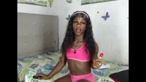 Snapshot of briahana_doll chatting on December 24, 6:00 am briahana_doll online show from December 24, 6:00 am