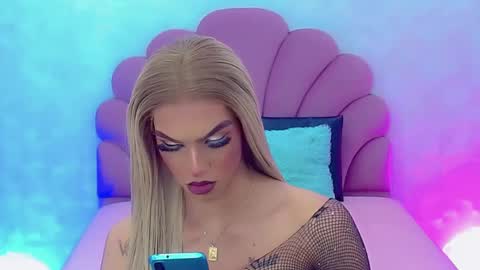Snapshot of briana_sex32 chatting on December 11, 3:37 pm BRIANA online show from December 11, 3:37 pm
