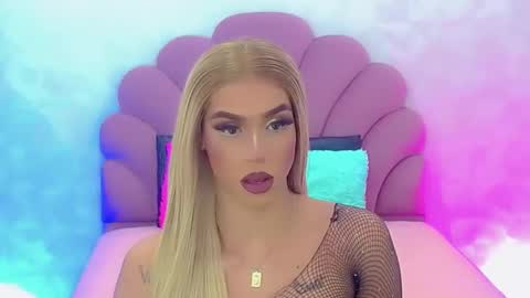 Snapshot of briana_sex32 chatting on December 19, 3:40 am BRIANA online show from December 19, 3:40 am