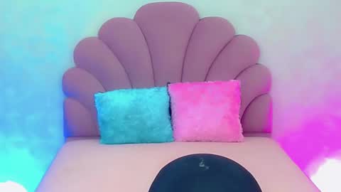 Snapshot of briana_sex32 chatting on January 24, 4:27 am BRIANA online show from January 24, 4:27 am