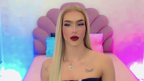 Snapshot of briana_sex32 chatting on February 1, 10:59 am BRIANA online show from February 1, 10:59 am