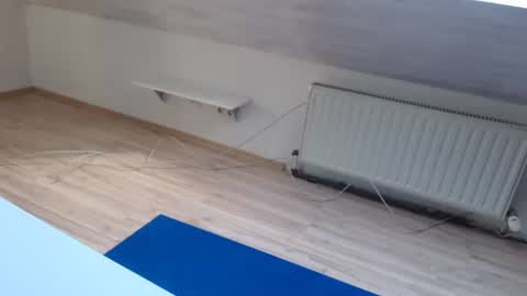 brianriver online show from September 18, 8:30 am