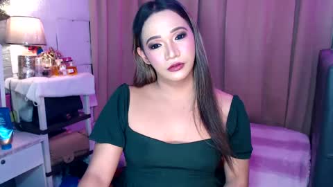 Snapshot of bridgettlovesyou chatting on February 14, 7:59 am BRIDGETT online show from February 14, 7:59 am