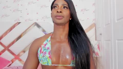 Snapshot of briggittebony chatting on December 26, 5:37 am BIRGGITTEBONY online show from December 26, 5:37 am