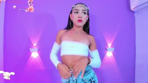 Snapshot of brittany_gil chatting on September 30, 4:34 am Brittany online show from September 30, 4:34 am