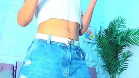 Snapshot of briyit_doll chatting on January 22, 2:48 am BRIYIT online show from January 22, 2:48 am