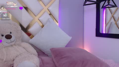 Snapshot of bryananders chatting on December 17, 11:39 am Becky Anders online show from December 17, 11:39 am