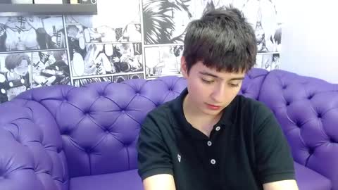 Snapshot of bryce_evans chatting on December 9, 9:27 pm B R Y C E online show from December 9, 9:27 pm