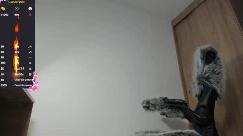 Snapshot of bunnyblush18 chatting on October 5, 3:01 pm Sammy online show from October 5, 3:01 pm
