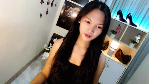 Snapshot of caitlin_x chatting on September 19, 11:27 am caitlin online show from September 19, 11:27 am