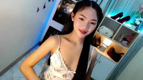 caitlin online show from February 2, 7:13 pm