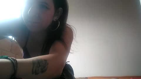 Snapshot of cameron_puppy chatting on February 11, 10:18 pm Mara Catalina Romero Ordez online show from February 11, 10:18 pm