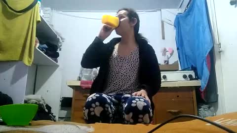 Snapshot of cameron_puppy chatting on March 6, 7:06 pm Mara Catalina Romero Ordez online show from March 6, 7:06 pm