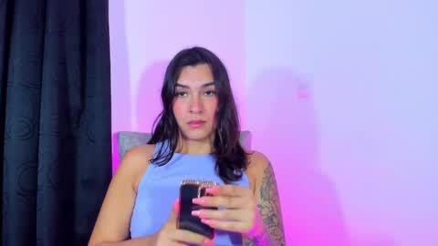 Snapshot of camila_coxx chatting on December 14, 2:34 am s online show from December 14, 2:34 am