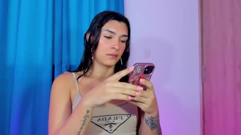 Snapshot of camila_coxx chatting on January 3, 6:57 pm s online show from January 3, 6:57 pm
