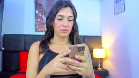 Snapshot of camila_coxx chatting on January 17, 5:53 am s online show from January 17, 5:53 am