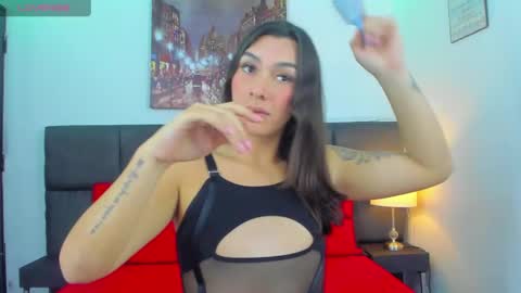 Snapshot of camila_coxx chatting on January 26, 5:34 am s online show from January 26, 5:34 am