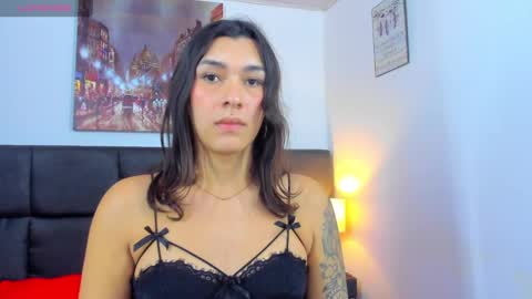 Snapshot of camila_coxx chatting on January 29, 9:44 am s online show from January 29, 9:44 am