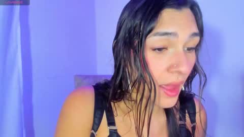 Snapshot of camila_coxx chatting on February 12, 10:16 pm s online show from February 12, 10:16 pm