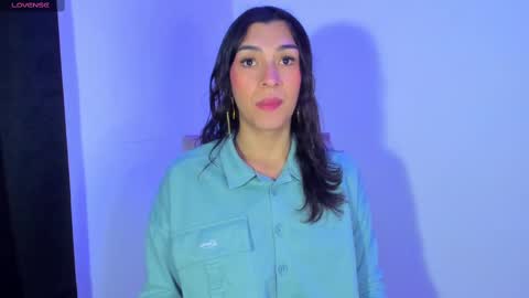Snapshot of camila_coxx chatting on February 16, 5:15 am s online show from February 16, 5:15 am