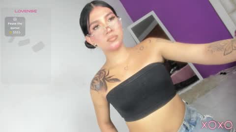 Snapshot of camila_hott1 chatting on September 16, 10:58 pm Cami vazques online show from September 16, 10:58 pm