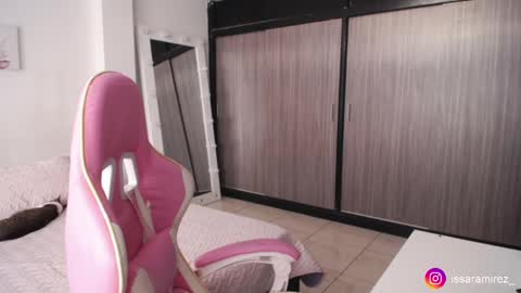 Snapshot of camilaryan chatting on September 25, 8:38 pm X IGcamiryan01 online show from September 25, 8:38 pm