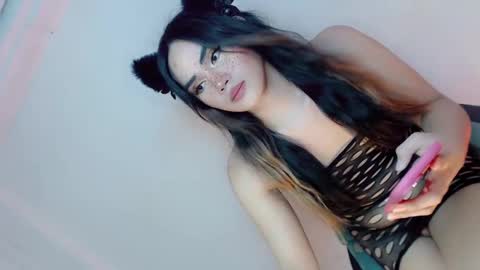 Snapshot of candicebelove1 chatting on December 9, 11:25 pm candicebelove1 online show from December 9, 11:25 pm