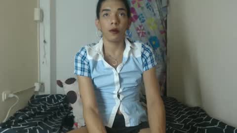 Snapshot of candy_hot_trans chatting on January 21, 7:07 am candy_hot_trans online show from January 21, 7:07 am