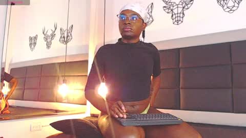 CANDY LOVE  DANNA online show from December 7, 9:55 am