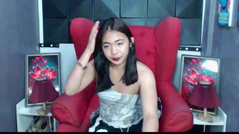 Yumi Aera online show from February 1, 11:27 pm