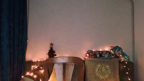 Snapshot of carinfox chatting on December 22, 8:47 pm Carin online show from December 22, 8:47 pm