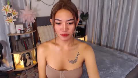 Snapshot of carlamoore23 chatting on December 28, 6:50 pm CARLA online show from December 28, 6:50 pm