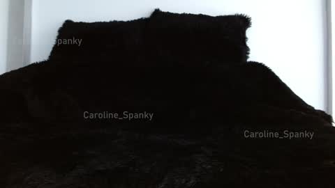 Snapshot of caroline_spanky chatting on December 24, 5:02 pm caroline online show from December 24, 5:02 pm