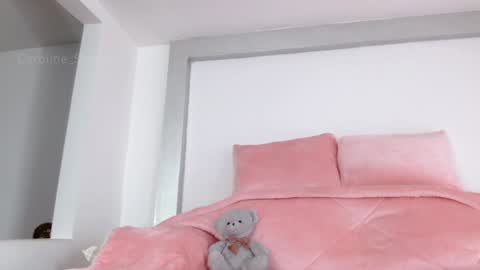 Snapshot of caroline_spanky chatting on January 10, 8:26 pm caroline online show from January 10, 8:26 pm