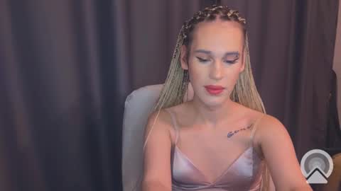 Cassie online show from December 5, 3:44 pm