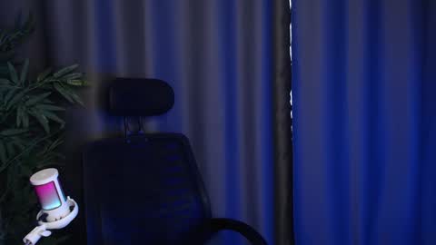 Cassie online show from March 6, 11:59 am