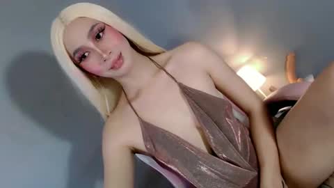 Snapshot of cassiopia19 chatting on January 20, 3:28 pm Cassie online show from January 20, 3:28 pm