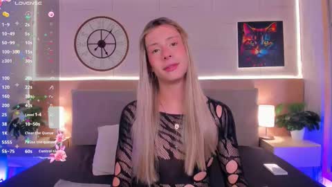 Snapshot of cata_johnss chatting on October 6, 12:49 pm cata_johnss online show from October 6, 12:49 pm