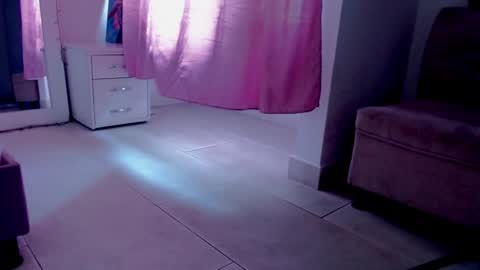 catalaia_stomm online show from January 15, 12:47 pm