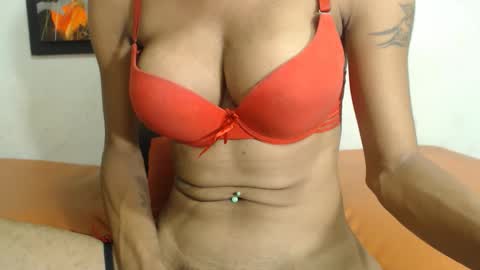 Snapshot of cataleyabigdickk chatting on December 6, 12:40 am cataleyabigdickk online show from December 6, 12:40 am